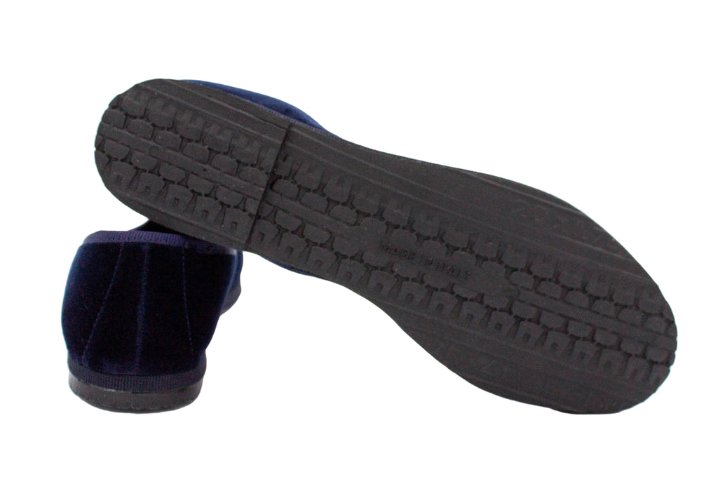 Structured blue velvet slippers