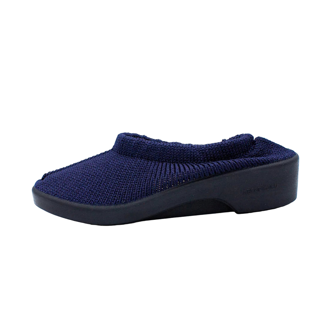 Pantofole chiuse Steps in tessuto a rete blu