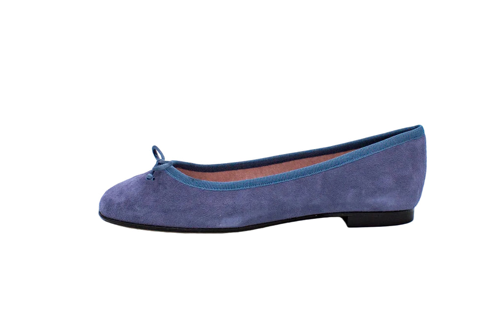 Ballerine in camoscio con punta arrotondata avio
