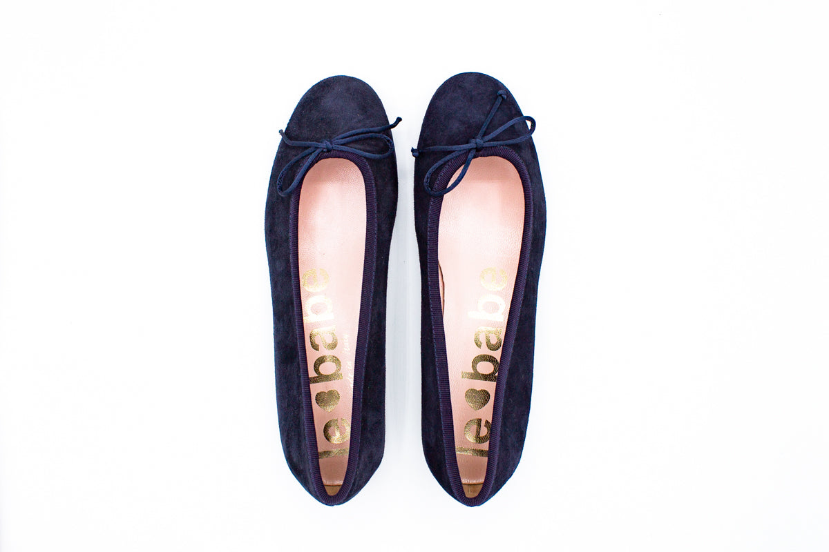Ballerine in camoscio con punta arrotondata blu