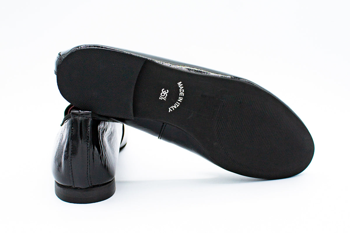 Slip on in vernice nero