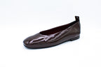 Ballerine in vernice con punta squadrata marrone