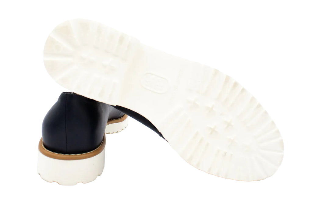 Mocassini in pelle con morsetto blu