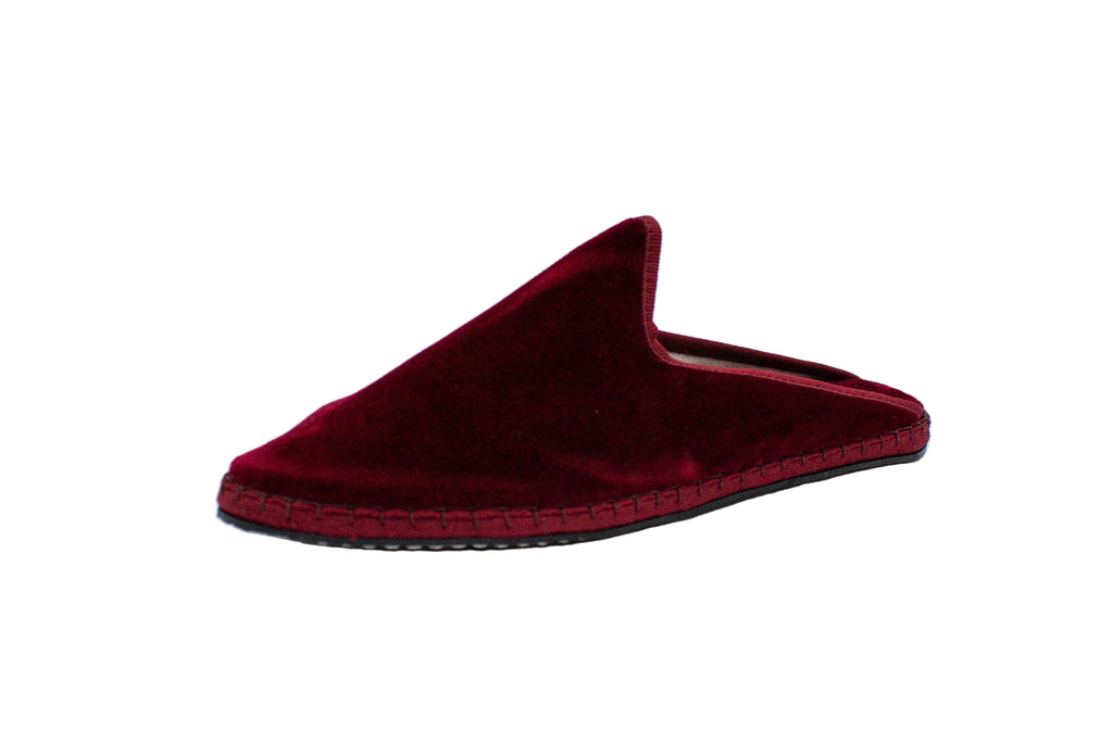 Women's bordeaux velvet clogs