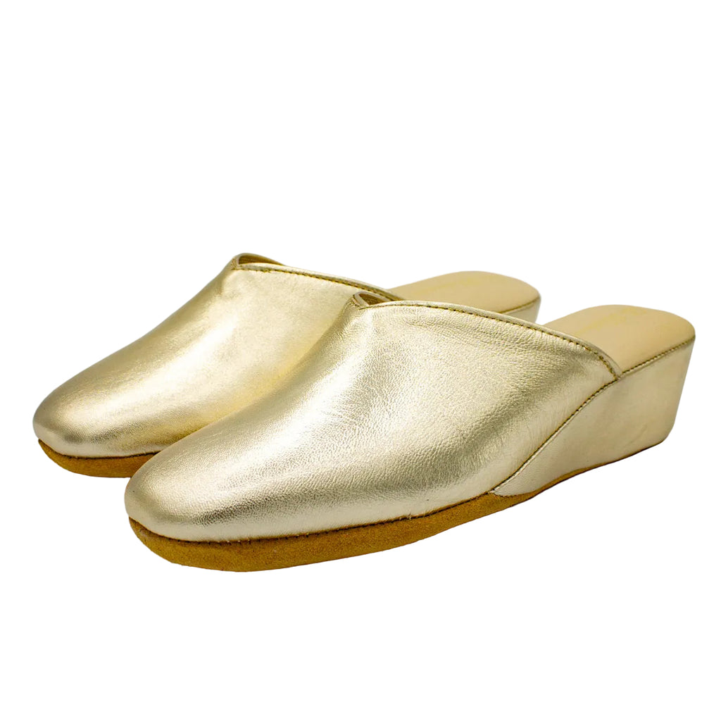 Pantofole con zeppa in nappa platino