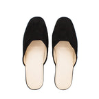 Pantofole con smerlo in camoscio nero