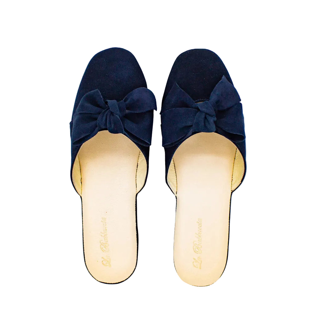 Pantofole in camoscio con fiocco blu