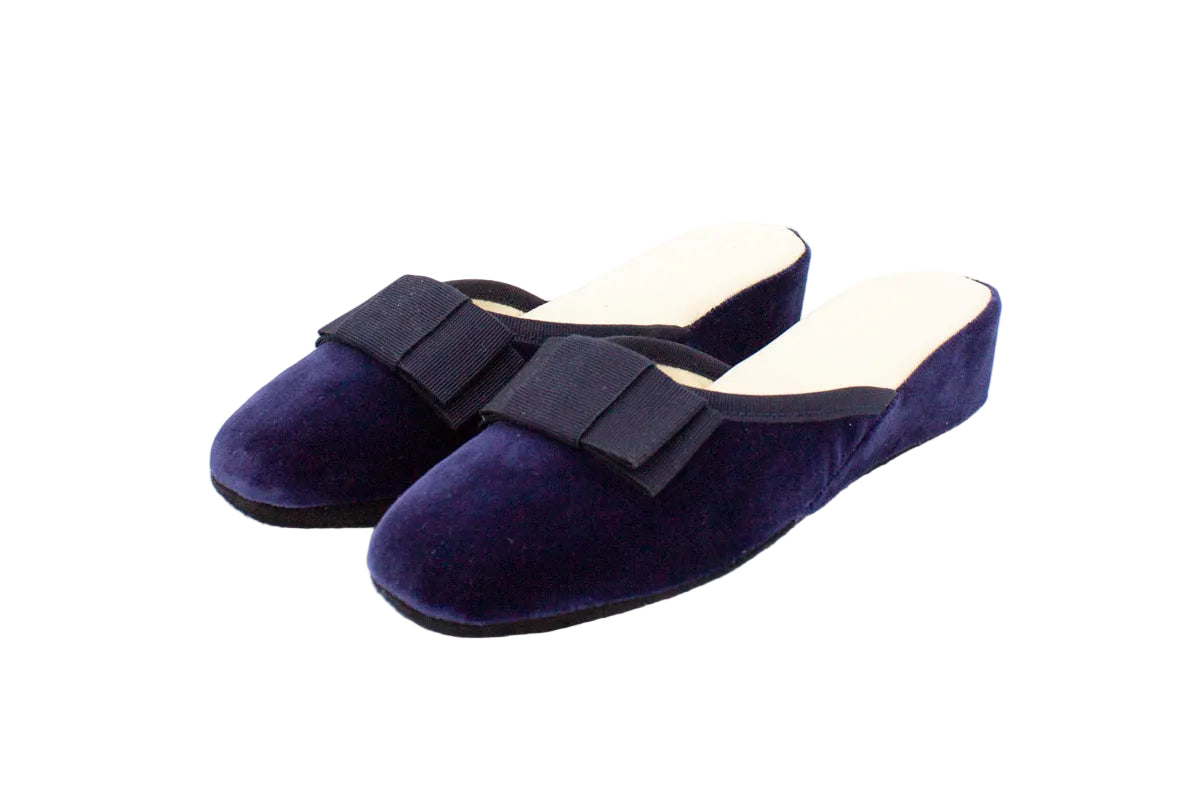 Pantofole con zeppa in velluto blu con fiocco