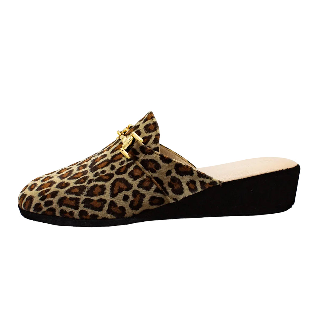 Animal print suede slipper with clamp