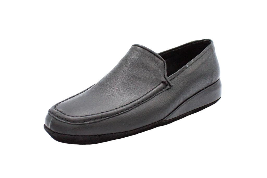 Closed slipper in karibu