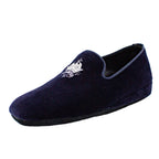 Closed velvet slipper with crown