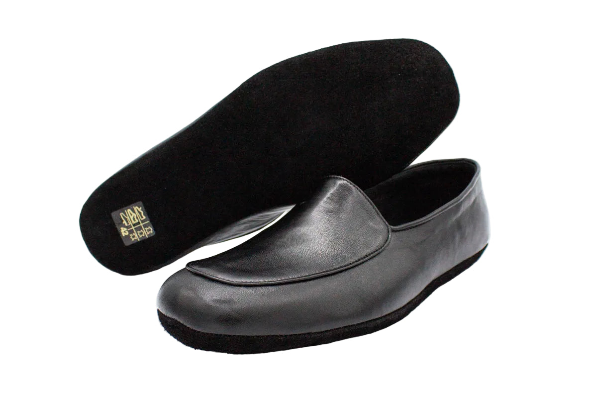 Pantofole da uomo in pelle nero piatte