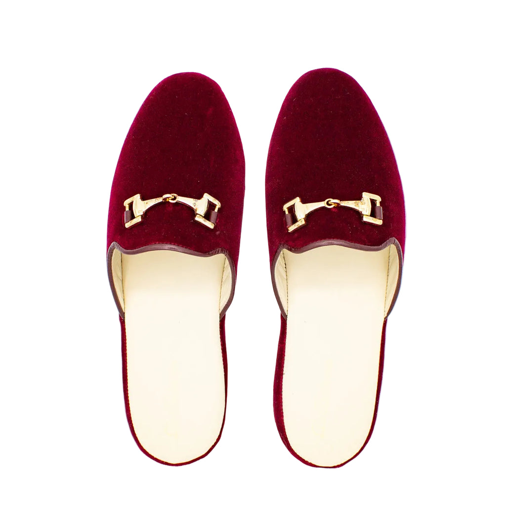 Pantofole in velluto bordeaux con morsetto