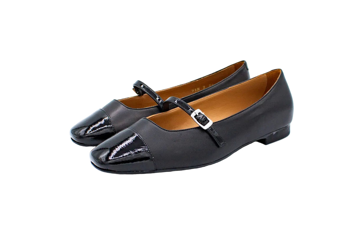 Ballerine con cinturino nero