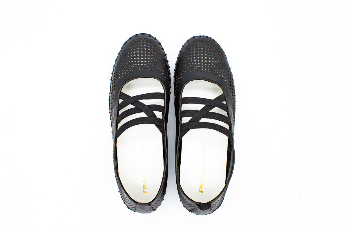 Ballerine traforate in pelle con elastici nero