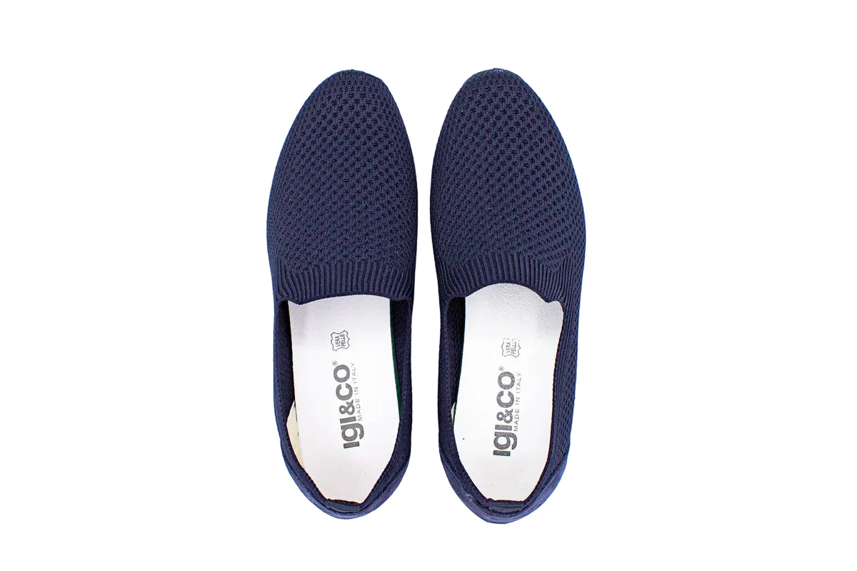 Blue knit slip-on with removable insole