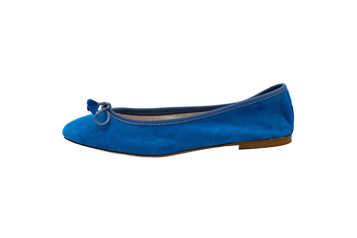 Ballerine scollate in camoscio avio