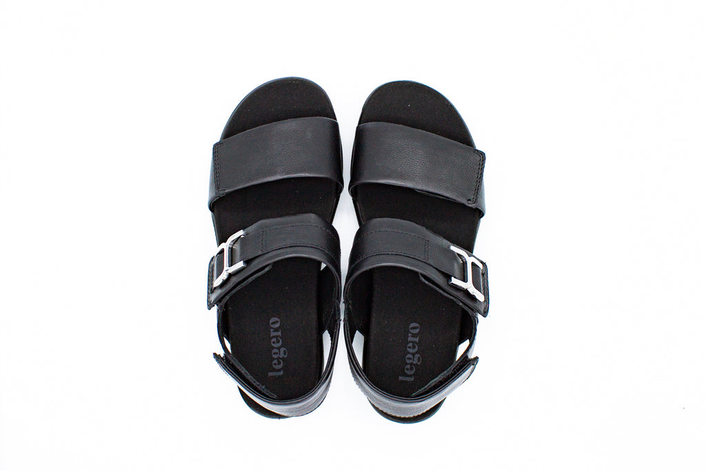 Move leather sandals with velcro and buckle