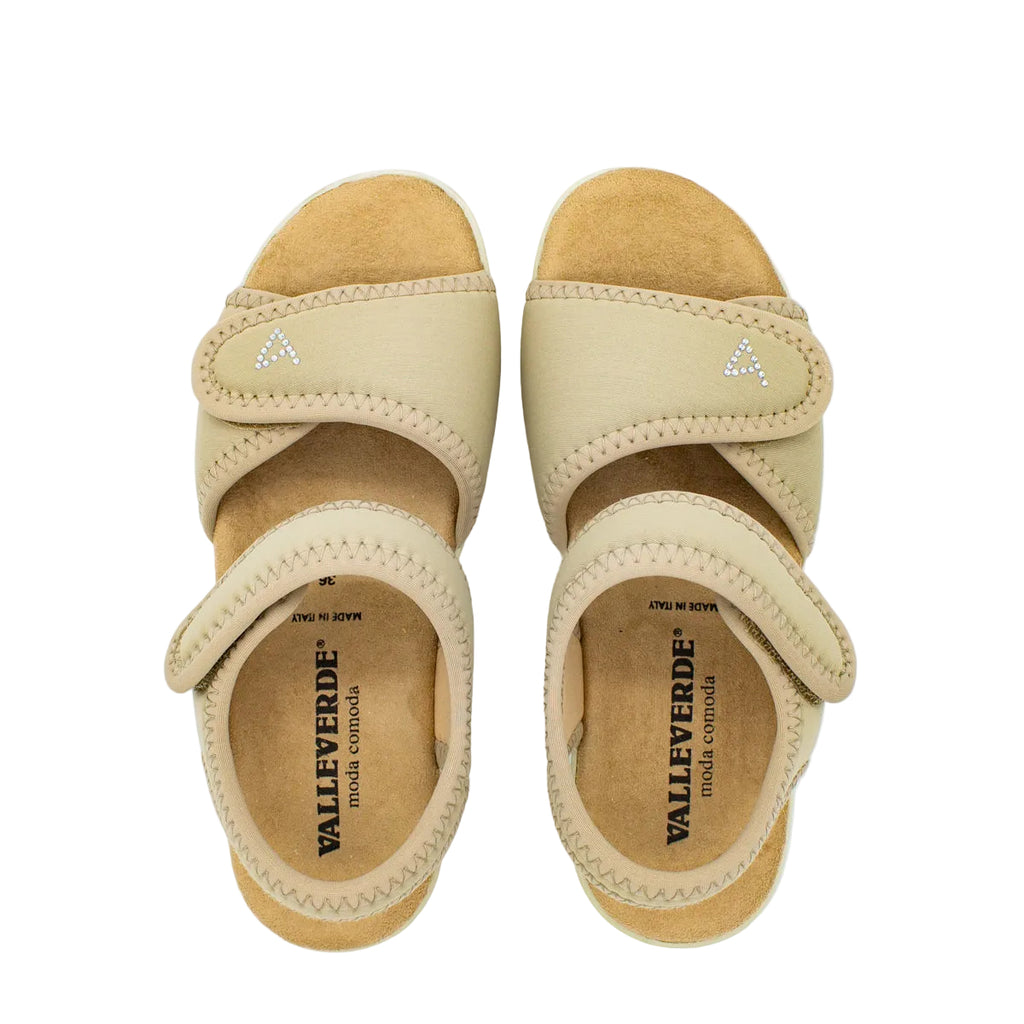 Sandali in tessuto elasticizzato con velcro beige