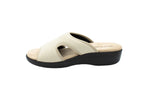 Ciabatte in tessuto elasticizzato con zeppa beige