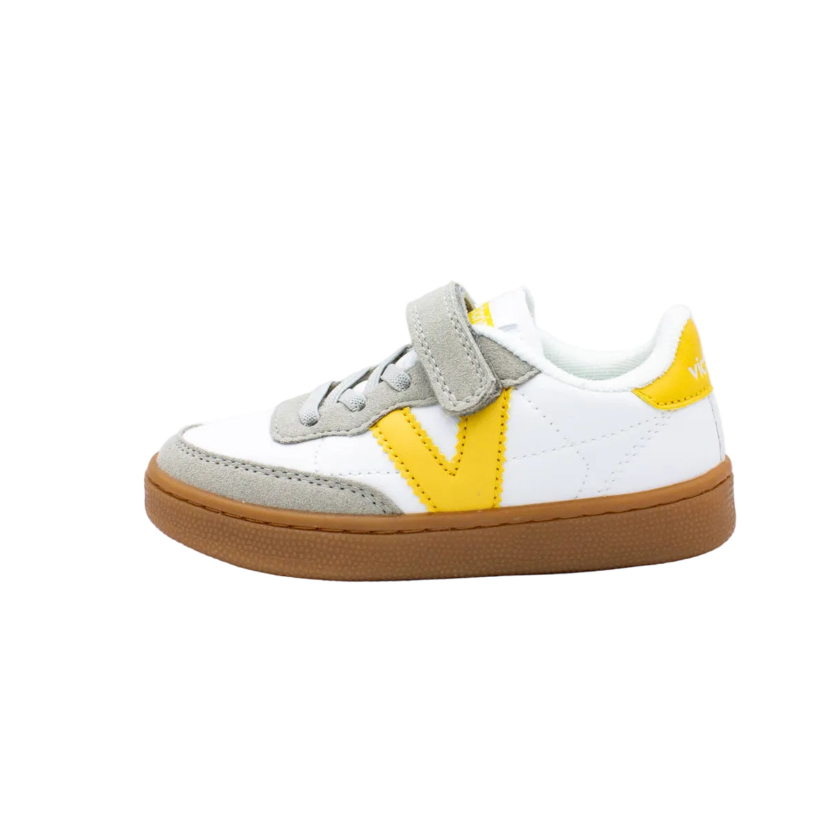Sneakers with elastic laces and velcro