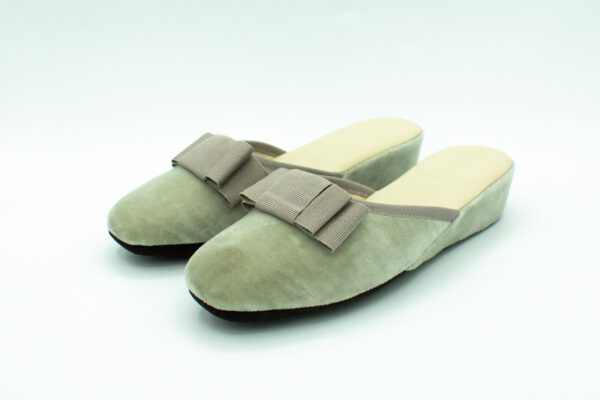 Pantofola in Velluto con Fiocco