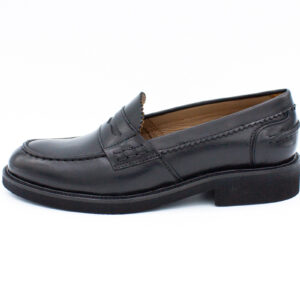 Alternative view of Mocassino College